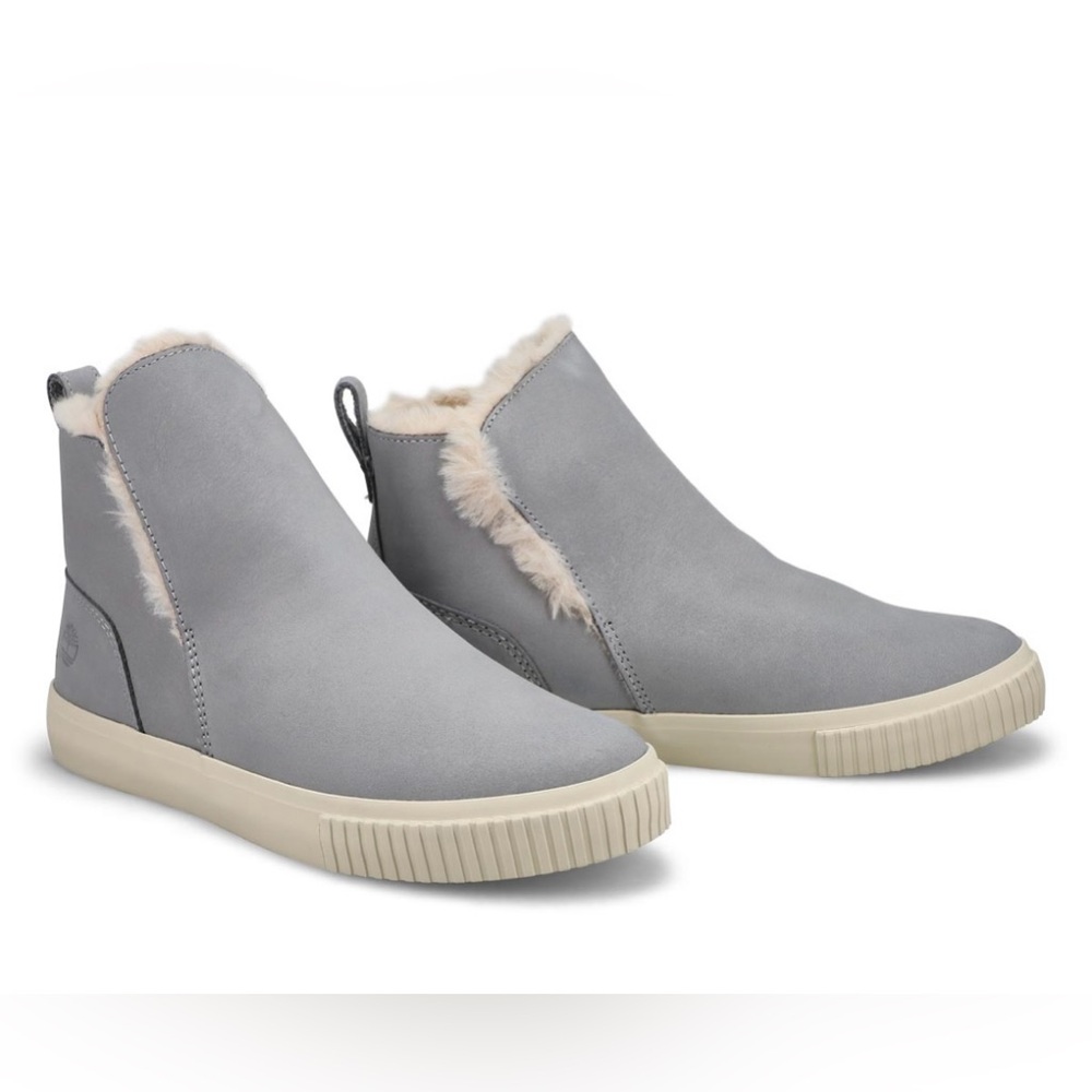 NEW IN BOX Timberland Skyla Boot Size 7.5